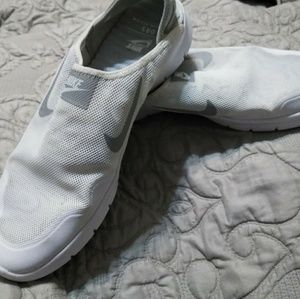 NIKE WOMEN'S ORIVE LITE size 11